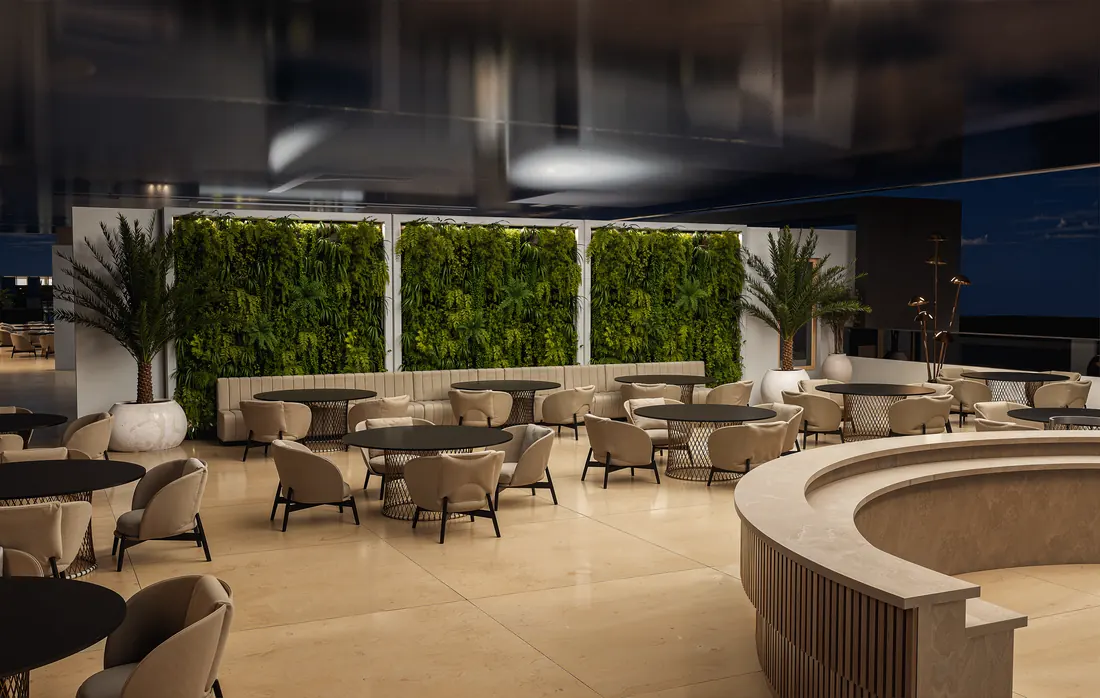 The Icon Mamaia Nord, terasa rooftop si zonele de lounge, randare exterioara Unreal Engine 63